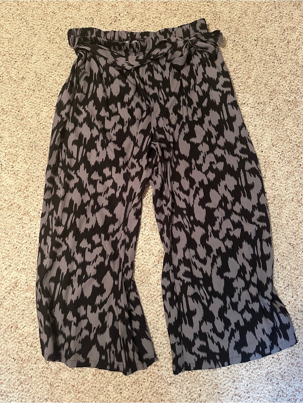 SHEIN Black and Gray Wide-Leg Paperbag Tie-Waist Pants
